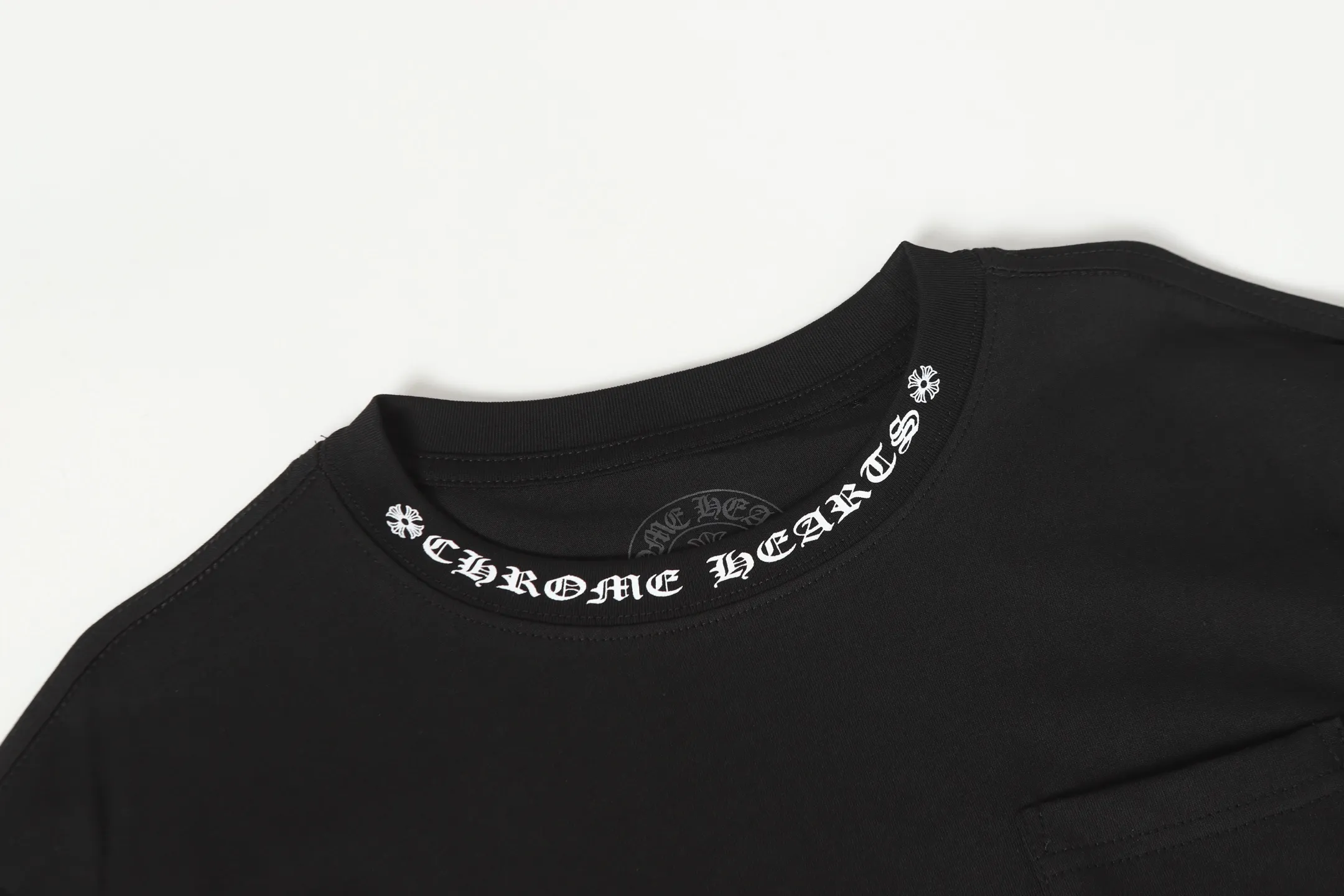P150 Cross-border running quantity. Please do not place an order if you pursue perfection. -Chrome Hearts/Chrome Hearts 23ss Sanskrit printed popular long-sleeved T-shirt -High weight, high density and high quality. The wool is soft, delicate and skin-friendly. It feels soft and silky. It has excellent warmth and skin-friendly properties.